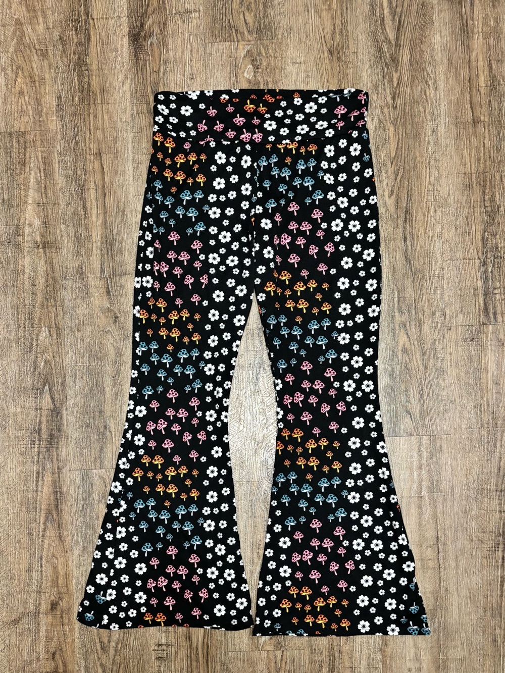 EARTHBOUND Black Flared Leggings with Daisy & Multicolor Mushroom Print